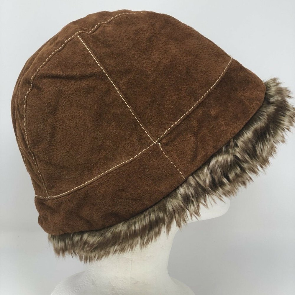 Wilson's  Women’s  LEATHER Hat Winter Faux Fur Suede Leather L/XL New